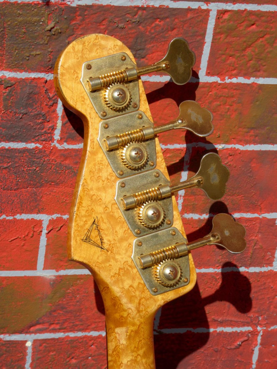 Fender jazz bass masterbuilt deals