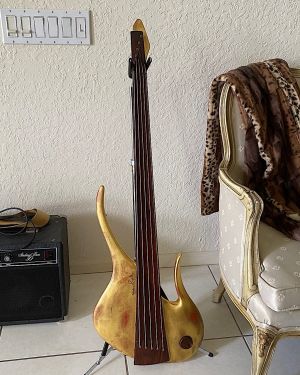 2005 Marleaux “Pagelli” Prototype 5-String Fretless Bass