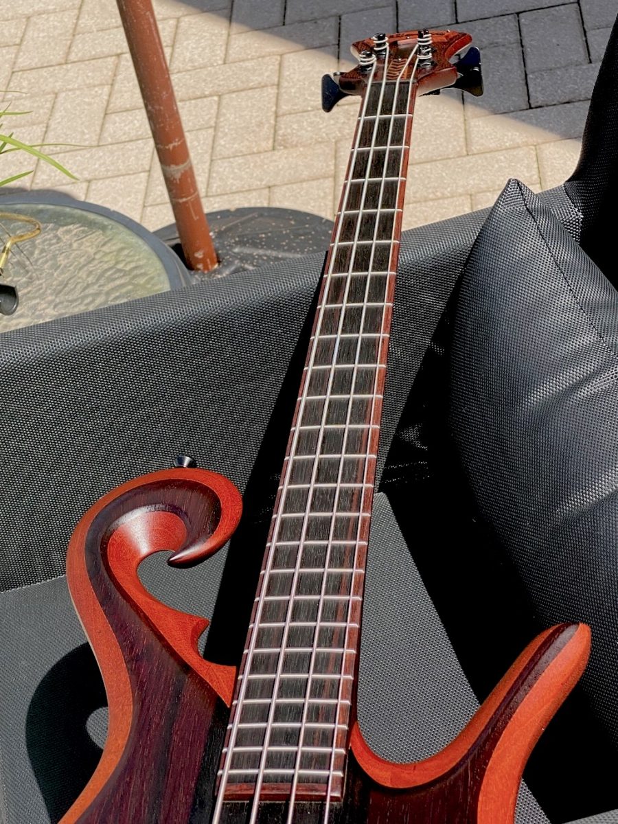2010 Carl Thompson Class A 4-string Bass