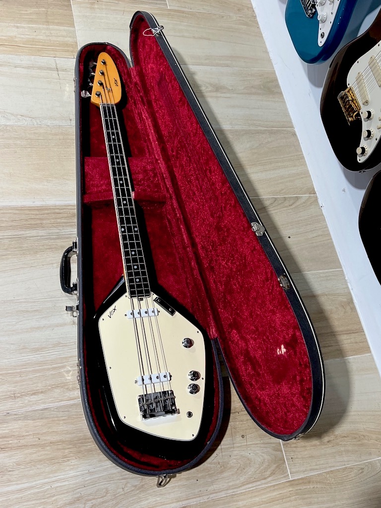 1967 Vox V210 Phantom IV Bass