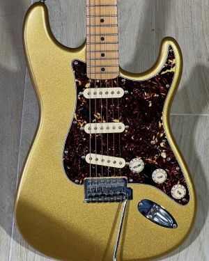 2005 Fender Stratocaster