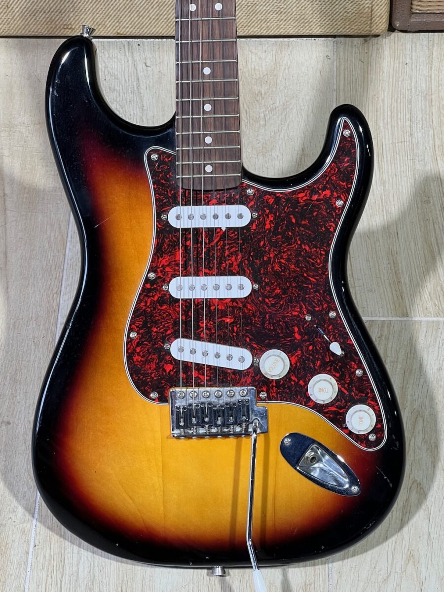 2009 Squier by Fender Stratocaster