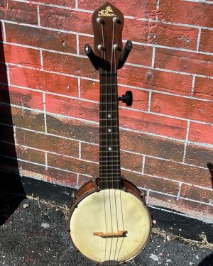 1925 Gibson UB-1 Sopranino Banjo Uke