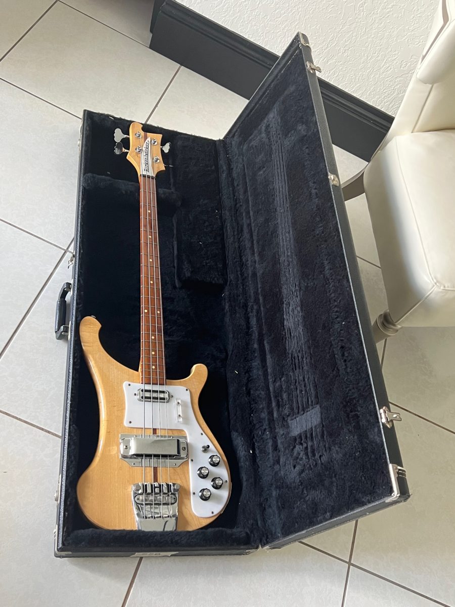 1972 Rickenbacker 4000S Bass