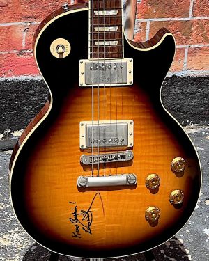 2005 Gibson Les Paul Std. signed by Les Paul