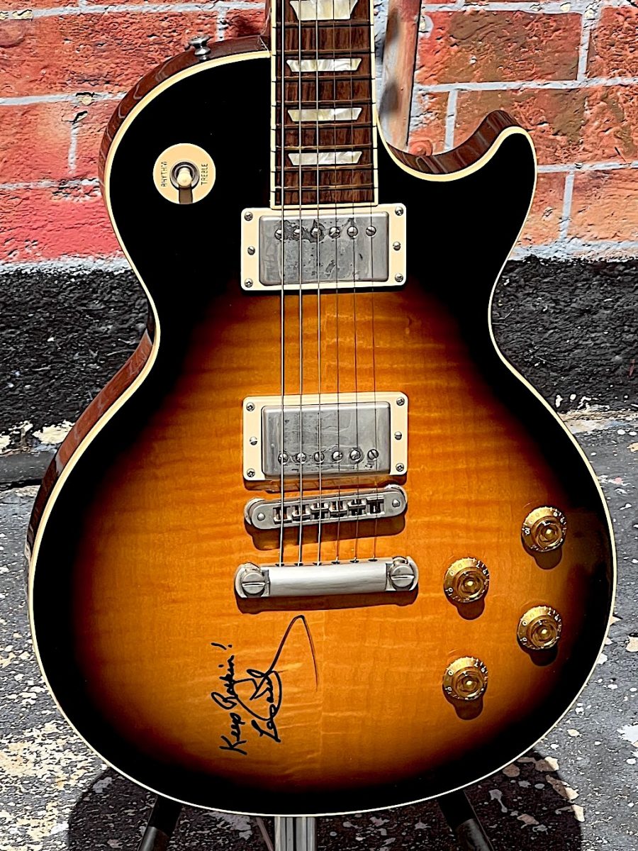 2005 Gibson Les Paul Std. signed by Les Paul