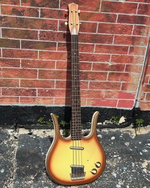 2000’s Danelectro Longhorn 4-string ’59 Reissue Bass
