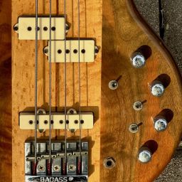 1979 Kramer DMZ 6000B Bass