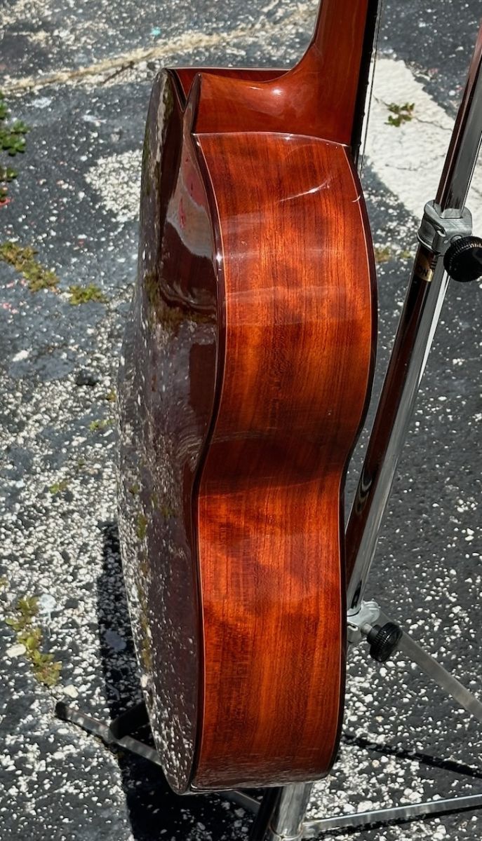 1990 M.G. Contreras 8-B Classical