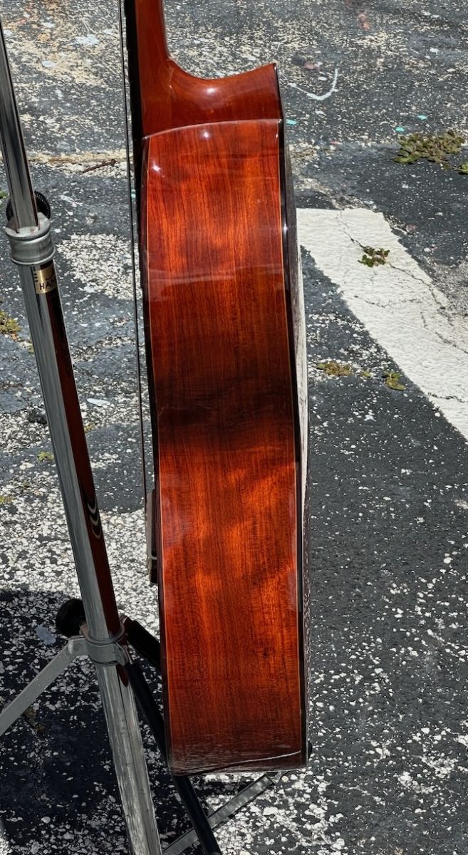 1990 M.G. Contreras 8-B Classical