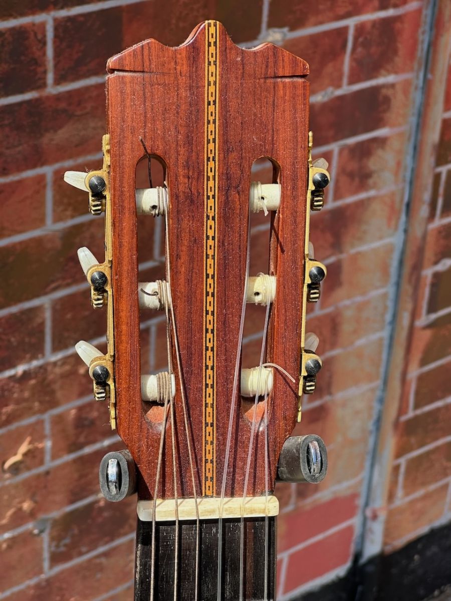 1990 M.G. Contreras 8-B Classical