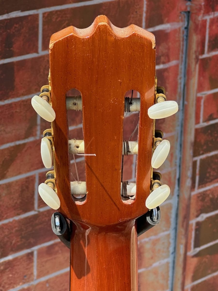 1990 M.G. Contreras 8-B Classical