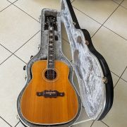 1969 LTD by Silvertone model 319 Jumbo