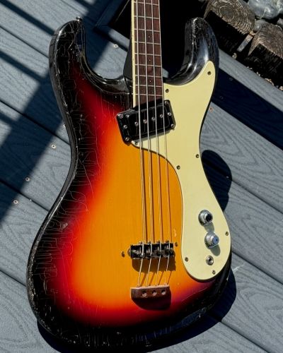 1964 Mosrite Ventures Bass