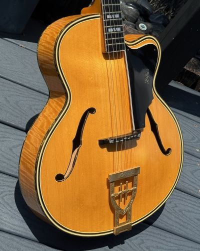 1966 Hofner 470 Acoustic Arch Top