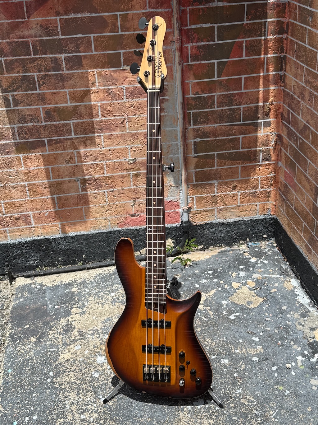2020 Warrior Bella “California Exclusive” Bass