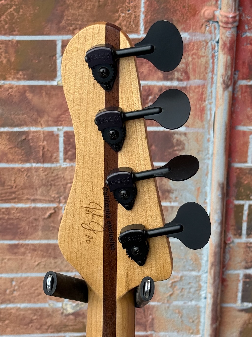 2020 Warrior Bella “California Exclusive” Bass