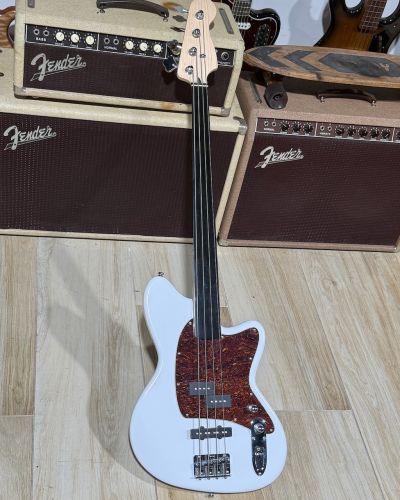2023 Full Circle Custom P/J Fretless Bass