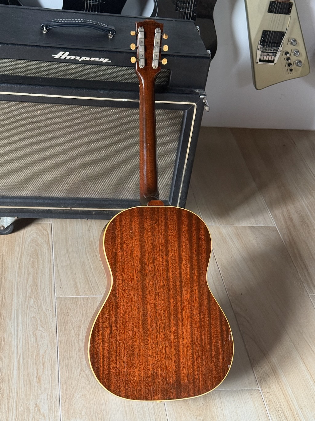 1964 Gibson LG-1