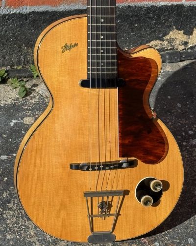 1957 Hofner Club 40