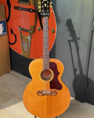 2001 Gibson J-100 XTRA