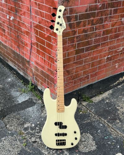 2023 Funk PJ Series 4-String Bass