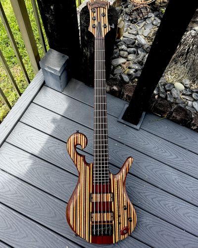 2021 Carl Thompson 34″ 5-String Rainbow Bass # 3121