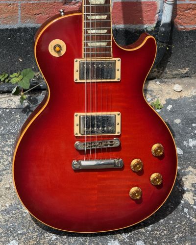 2004 Gibson Les Paul Std.