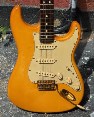2005 Fender Stratocaster FSR Deluxe Player ’62 AVRI Reissue
