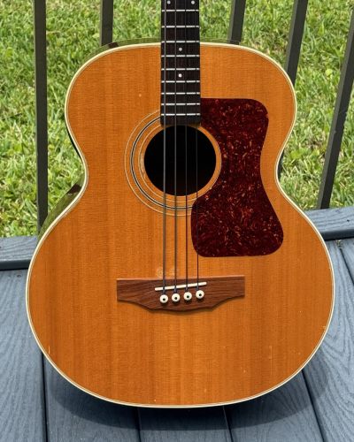 1998 Guild B-30E Bass