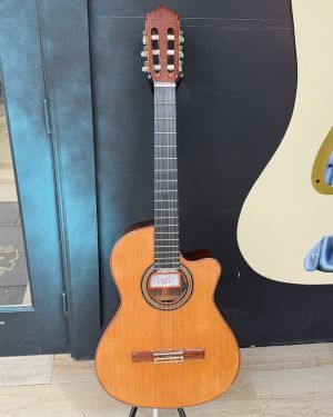 2007 Jose Ramirez Estudio 2CWE Cutaway Electric