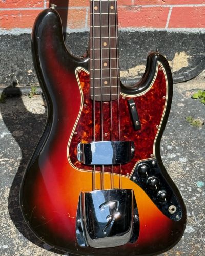 1961 Fender Jazz Bass