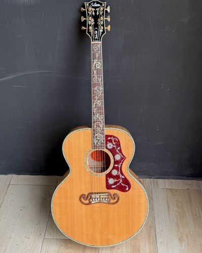 2015 Gibson SJ-200 “Quilt Vine” Custom Shop