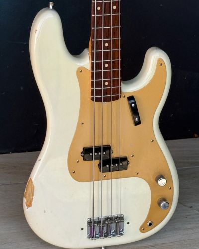 2000 Fender Precision Bass ’59 Relic Reissue