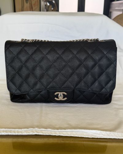 2000 Chanel Cavier Quilted Jumbo Classic