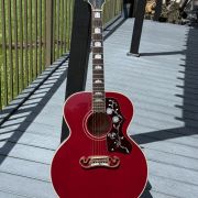 1995 Gibson J-200
