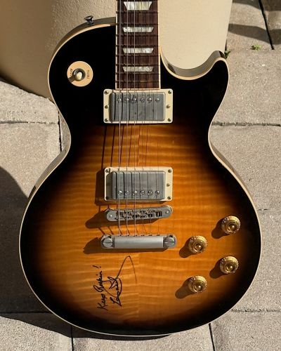 2005 Gibson Les Paul Std. signed by “Les Paul”