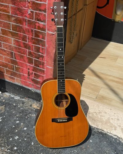 1975 Martin D-35